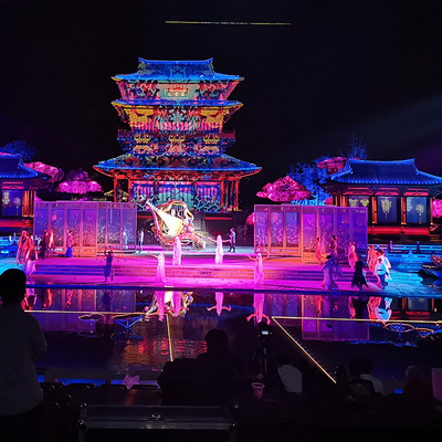 RGBW Led 150W Cob 4 In 1 Waterproof Zoom Par For Outdoor Events Stage Project